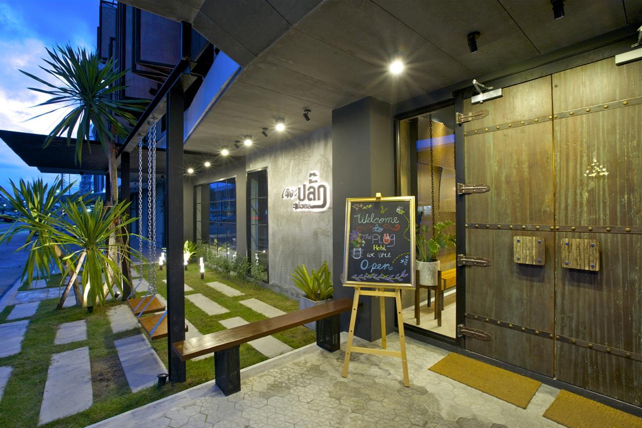 The Plug Hotel Nakhon Si Thammarat Extérieur photo